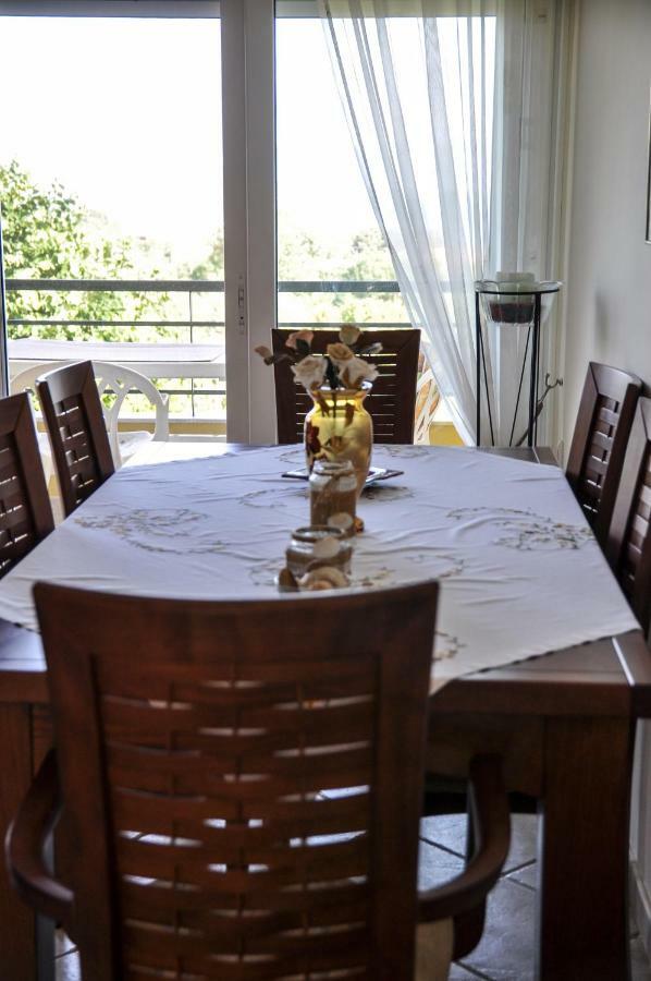 Martha'S Villa Nea Iraklitsa Kültér fotó