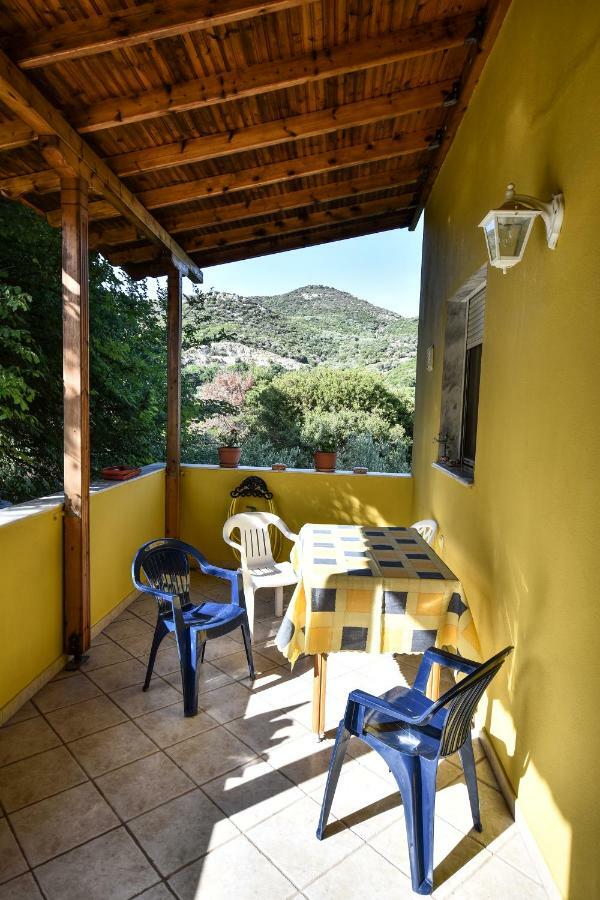 Martha'S Villa Nea Iraklitsa Kültér fotó