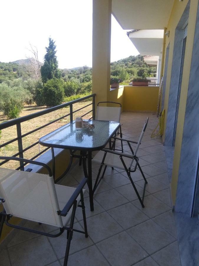 Martha'S Villa Nea Iraklitsa Kültér fotó