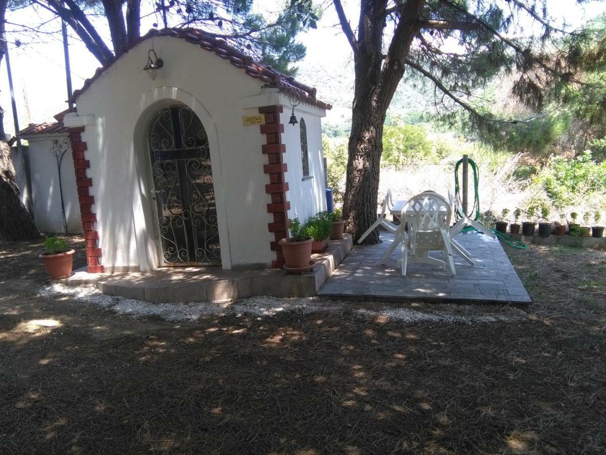 Martha'S Villa Nea Iraklitsa Kültér fotó