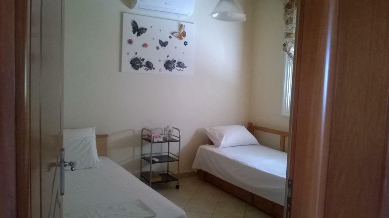 Martha'S Villa Nea Iraklitsa Kültér fotó