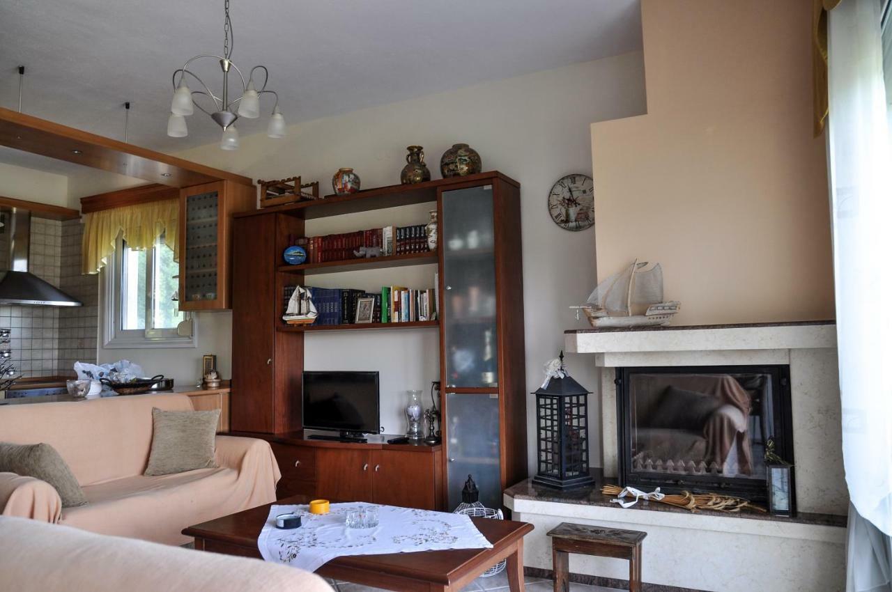 Martha'S Villa Nea Iraklitsa Kültér fotó